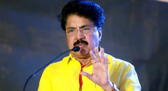 പാലക്കാട്ടെ തൃണമൂൽ കോൺഗ്രസ് പ്രവർത്തകർ പി.കെ. ശശിയുടെ ഡിഎംഎഫിൽ ചേർന്നു പാലക്കാട്ടെ തൃണമൂൽ കോൺഗ്രസ് പ്രവർത്തകർ പി.കെ. ശശിയുടെ ഡിഎംഎഫിൽ ചേർന്നു