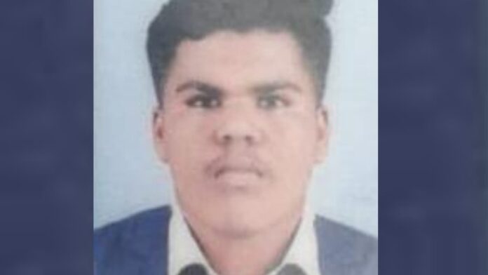 കൊല്ലത്ത് പ്ലസ്ടു പരീക്ഷയിൽ തോറ്റതിൽ മനംനൊന്ത് വിദ്യാർത്ഥി തൂങ്ങി മരിച്ചു കൊല്ലത്ത് പ്ലസ്ടു പരീക്ഷയിൽ തോറ്റതിൽ മനംനൊന്ത് വിദ്യാർത്ഥി തൂങ്ങി മരിച്ചു