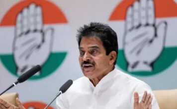 കരിമണൽ ഖനനത്തിൽ ദേശീയ തലത്തിലെ നിലപാട് അനുസരിച്ച് മാത്രമേ കേരളത്തിലെ കാര്യങ്ങൾ നടക്കൂവെന്ന് കെ.സി വേണുഗോപാൽ എംപി