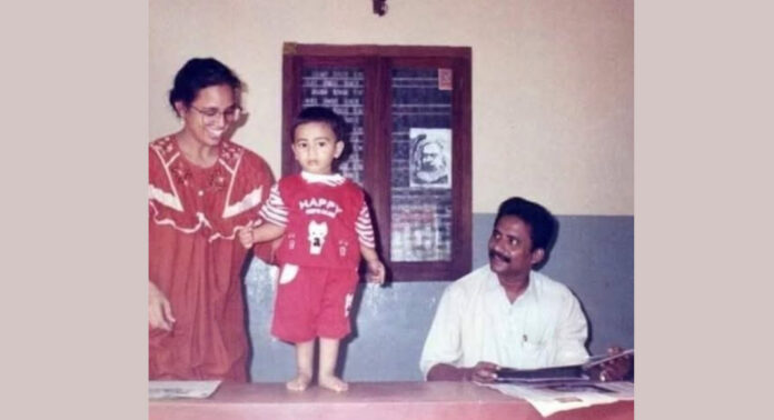 ‘പിന്നിട്ട ആറ് റൗണ്ടുകൾ, മതി കേരളമേ! ഇതു മതി !!’ : ഫേസ്ബുക്ക് പോസ്റ്റുമായി കെ കെ രമ ‘പിന്നിട്ട ആറ് റൗണ്ടുകൾ, മതി കേരളമേ! ഇതു മതി !!’ : ഫേസ്ബുക്ക് പോസ്റ്റുമായി കെ കെ രമ