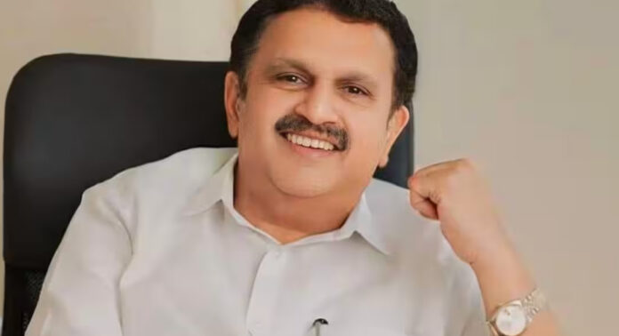 ഇഡി റെയ്ഡ് : സിപിഎം പ്രതിഷേധം പിണറായിയോടുള്ള സ്നേഹം കൊണ്ടല്ലെന്ന് കെ. മുരളീധരൻ ഇഡി റെയ്ഡ് : സിപിഎം പ്രതിഷേധം പിണറായിയോടുള്ള സ്നേഹം കൊണ്ടല്ലെന്ന് കെ. മുരളീധരൻ