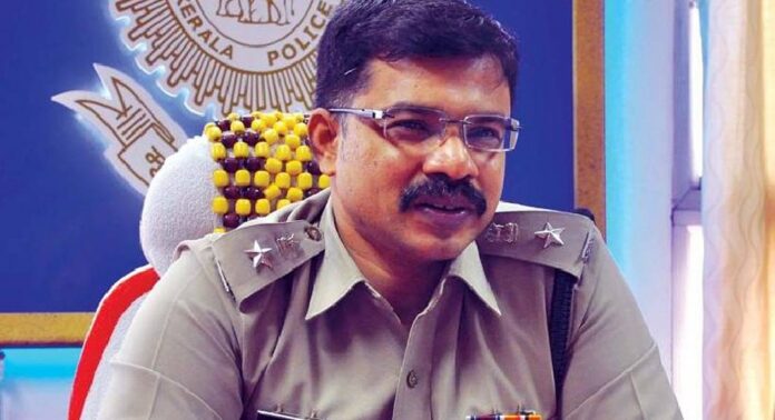 അവയവദാനത്തിനായി വ്യാജരേഖ ചമച്ച കേസിൽ അന്വേഷണത്തിനായി സംസ്ഥാനതലത്തിൽ പ്രത്യേക സംഘം രൂപീകരിക്കുമെന്ന് കൊച്ചി സിറ്റി പോലീസ് കമ്മീഷണർ അവയവദാനത്തിനായി വ്യാജരേഖ ചമച്ച കേസിൽ അന്വേഷണത്തിനായി സംസ്ഥാനതലത്തിൽ പ്രത്യേക സംഘം രൂപീകരിക്കുമെന്ന് കൊച്ചി സിറ്റി പോലീസ് കമ്മീഷണർ