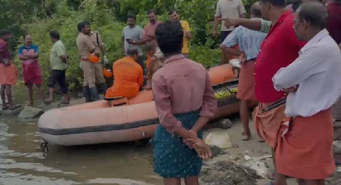 കായംകുളത്ത് കായലിൽ വയോധികയുടെ മൃതദേഹം കണ്ടെത്തിയ സംഭവം കൊലപാതകമെന്ന് സംശയം കായംകുളത്ത് കായലിൽ വയോധികയുടെ മൃതദേഹം കണ്ടെത്തിയ സംഭവം കൊലപാതകമെന്ന് സംശയം
