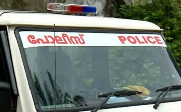 തൃശൂരിൽ കോൺക്രീറ്റ് മാലിന്യം പൊതുസ്ഥലത്ത് നിക്ഷേപിച്ചത് ചോദ്യം ചെയ്തതിന് യുവാവിനെ ക്രൂരമായി മർദിച്ചു