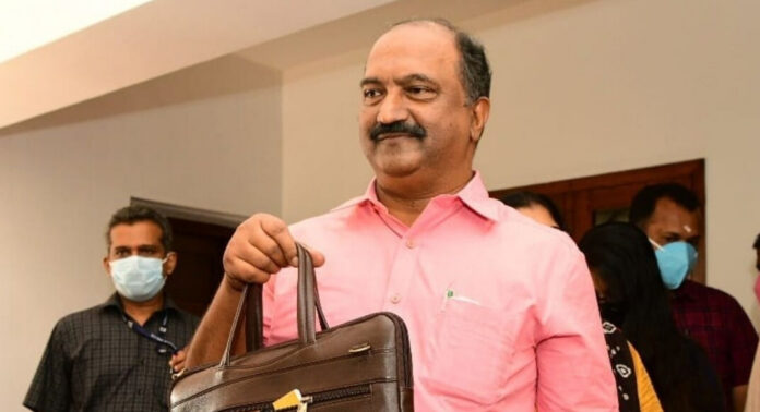 സംസ്ഥാന ഖജനാവ് ശൂന്യമല്ല ; പണമായി ബാക്കിയുള്ളത് 5429 കോടി രൂപയെന്ന് വിവരാവകാശ രേഖ സംസ്ഥാന ഖജനാവ് ശൂന്യമല്ല ; പണമായി ബാക്കിയുള്ളത് 5429 കോടി രൂപയെന്ന് വിവരാവകാശ രേഖ