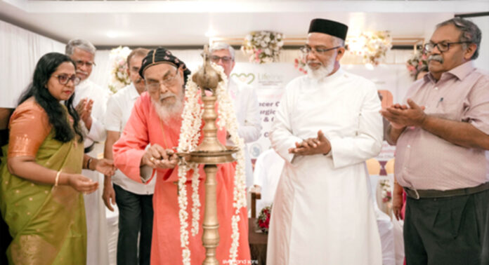 അടൂർ ലൈഫ് ലൈന് ആശുപത്രിയില് സമഗ്ര ക്യാൻസർ വിഭാഗം ഉദ്ഘാടനം ചെയ്തു അടൂർ ലൈഫ് ലൈന് ആശുപത്രിയില് സമഗ്ര ക്യാൻസർ വിഭാഗം ഉദ്ഘാടനം ചെയ്തു