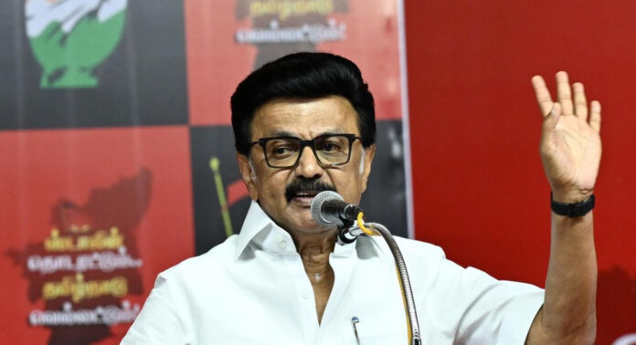 പിണറായി വിജയന് പിന്തുണയുമായി എം കെ സ്റ്റാലിൻ ; കോൺഗ്രസിനും കടുത്ത വിമർശനം പിണറായി വിജയന് പിന്തുണയുമായി എം കെ സ്റ്റാലിൻ ; കോൺഗ്രസിനും കടുത്ത വിമർശനം