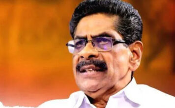 മുഖ്യമന്ത്രി വി ഡി സതീശന് അദാനിയുമായി ബന്ധപ്പെട്ട വിഷയത്തിൽ ഏകപക്ഷീയമായി തിരുമാനമെടുക്കാൻ കഴിയില്ലെന്ന് മുല്ലപ്പള്ളി രാമചന്ദ്രൻ