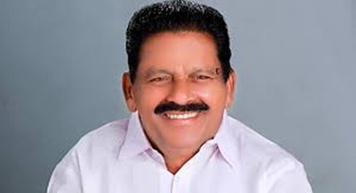 പിഎ നിയമനവുമായി ബന്ധപ്പെട്ട് തനിക്കെതിരെ സോഷ്യൽ മീഡിയയിൽ പ്രചരണം നടത്തുന്ന കോൺഗ്രസ് നേതാക്കൾക്ക് മറുപടിയുമായി എൻ ശക്തൻ എംഎൽഎ പിഎ നിയമനവുമായി ബന്ധപ്പെട്ട് തനിക്കെതിരെ സോഷ്യൽ മീഡിയയിൽ പ്രചരണം നടത്തുന്ന കോൺഗ്രസ് നേതാക്കൾക്ക് മറുപടിയുമായി എൻ ശക്തൻ എംഎൽഎ
