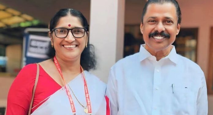 കണ്ണൂർ സിപിഎം ജില്ലാ കമ്മിറ്റിയിൽ രൂക്ഷവിമർശനം : പികെ ശ്യാമളക്കെതിരായ എതിർപ്പ് അവഗണിച്ചത് തിരിച്ചടിയായെന്ന് വിലയിരുത്തൽ കണ്ണൂർ സിപിഎം ജില്ലാ കമ്മിറ്റിയിൽ രൂക്ഷവിമർശനം : പികെ ശ്യാമളക്കെതിരായ എതിർപ്പ് അവഗണിച്ചത് തിരിച്ചടിയായെന്ന് വിലയിരുത്തൽ