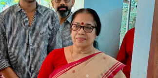 കെഎസ്ആർടിസി സൗജന്യയാത്ര തുടങ്ങുന്ന സമയം ആറ് മണിയാക്കണമെന്ന് പി.കെ ശ്രീമതി ; സമയമില്ലല്ലോയെന്ന് മാധ്യമപ്രവർത്തകർ