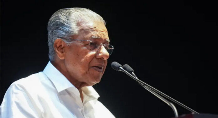 വിശ്വാസികളെ വർഗീയ ഭീകരവാദികൾ തെറ്റിദ്ധരിപ്പിക്കുന്നുവെന്ന് പിണറായി വിജയൻ വിശ്വാസികളെ വർഗീയ ഭീകരവാദികൾ തെറ്റിദ്ധരിപ്പിക്കുന്നുവെന്ന് പിണറായി വിജയൻ