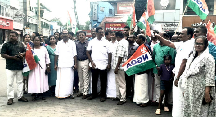അബിന് വര്ക്കിയുടെ വിജയത്തില് കേരള എൻജിഒ അസോസിയേഷൻ പത്തനംതിട്ടയില് ആഹ്ളാദ പ്രകടനം നടത്തി അബിന് വര്ക്കിയുടെ വിജയത്തില് കേരള എൻജിഒ അസോസിയേഷൻ പത്തനംതിട്ടയില് ആഹ്ളാദ പ്രകടനം നടത്തി