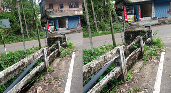 റോഡ് ഉന്നത നിലവാരത്തിൽ ഉയർത്തി – പാലം അപകടാവസ്ഥയിൽ റോഡ് ഉന്നത നിലവാരത്തിൽ ഉയർത്തി – പാലം അപകടാവസ്ഥയിൽ