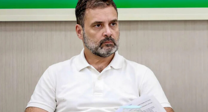 ആരാകും മുഖ്യമന്ത്രി? നേതാക്കളെ വിളിച്ച് തീരുമാനം പറയാതെ രാഹുൽ ഗാന്ധി ആരാകും മുഖ്യമന്ത്രി? നേതാക്കളെ വിളിച്ച് തീരുമാനം പറയാതെ രാഹുൽ ഗാന്ധി