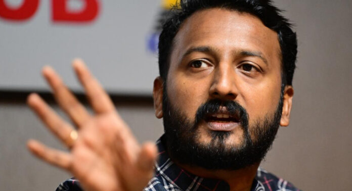 രാഹുൽ മാങ്കൂട്ടത്തിലിനെതിരെ കുറ്റപത്രം സമർപ്പിച്ചു : മൂന്നാം ബലാത്സംഗക്കേസിൽ നടപടിയുമായി പ്രത്യേക അന്വേഷണ സംഘം രാഹുൽ മാങ്കൂട്ടത്തിലിനെതിരെ കുറ്റപത്രം സമർപ്പിച്ചു : മൂന്നാം ബലാത്സംഗക്കേസിൽ നടപടിയുമായി പ്രത്യേക അന്വേഷണ സംഘം