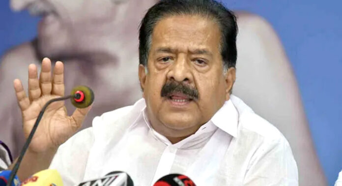 കേരളത്തെ കലാപഭൂമിയാക്കാനുള്ള സി.പി.എം ശ്രമം പൊളിച്ചെഴുതി കേരളാ പോലീസ് : ആഭ്യന്തര വകുപ്പിന്റെ തന്ത്രപരമായ ഇടപെടല് കേരളത്തെ കലാപഭൂമിയാക്കാനുള്ള സി.പി.എം ശ്രമം പൊളിച്ചെഴുതി കേരളാ പോലീസ് : ആഭ്യന്തര വകുപ്പിന്റെ തന്ത്രപരമായ ഇടപെടല്