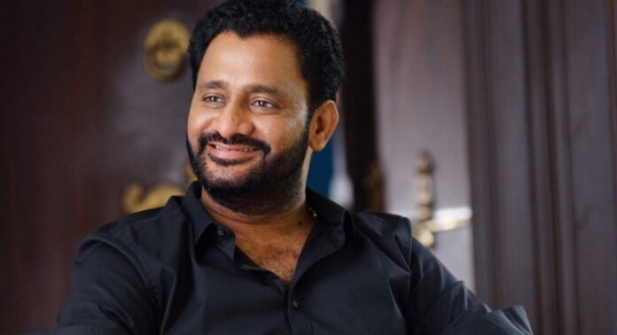 കേരള ചലച്ചിത്ര അക്കാദമി ചെയർമാൻ സ്ഥാനം രാജിവെച്ച് റസൂൽ പൂക്കുട്ടി കേരള ചലച്ചിത്ര അക്കാദമി ചെയർമാൻ സ്ഥാനം രാജിവെച്ച് റസൂൽ പൂക്കുട്ടി