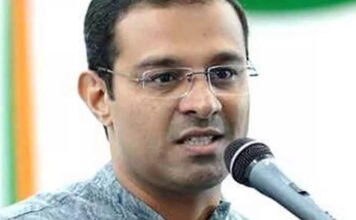 ഉന്നത വിദ്യാഭ്യാസ മേഖലയിൽ കാവിവത്കരണം നടപ്പിലാക്കുന്ന ഗവർണറുടെ നടപടികൾക്ക് മുന്നിൽ യു.ഡി.എഫ് സർക്കാർ പൂർണ്ണമായി കീഴടങ്ങിയെന്ന് സിപിഎം