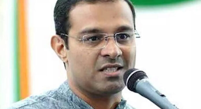 ചർച്ച നടത്താൻ മന്ത്രി റോജി എം. ജോൺ ; മലയിടംതുരുത്ത് കുടിയൊഴിപ്പിക്കലിൽ സർക്കാരിൻ്റെ നിർണായക ഇടപെടൽ ചർച്ച നടത്താൻ മന്ത്രി റോജി എം. ജോൺ ; മലയിടംതുരുത്ത് കുടിയൊഴിപ്പിക്കലിൽ സർക്കാരിൻ്റെ നിർണായക ഇടപെടൽ