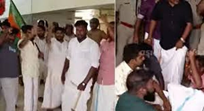 നഴ്സ് ആത്മഹത്യ ചെയ്യാൻ ശ്രമിച്ച സംഭവത്തില് ആരോപണ വിധേയരായ മൂന്ന് ജീവനക്കാർക്ക് സസ്പെൻഷൻ നഴ്സ് ആത്മഹത്യ ചെയ്യാൻ ശ്രമിച്ച സംഭവത്തില് ആരോപണ വിധേയരായ മൂന്ന് ജീവനക്കാർക്ക് സസ്പെൻഷൻ