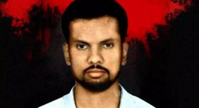 തലശേരി ഫസല് വധക്കേസില് തൊണ്ടിമുതലായ തൂവാല കോടതിയില് നിന്നും കാണാതായി തലശേരി ഫസല് വധക്കേസില് തൊണ്ടിമുതലായ തൂവാല കോടതിയില് നിന്നും കാണാതായി