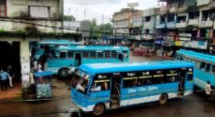 കർണാടക സർക്കാർ ‘ശക്തി സ്കീം’ പ്രകാരം വനിതകൾക്ക് സൗജന്യ ബസ് യാത്രയ്ക്കായി സ്മാർട്ട് കാർഡുകൾ വിതരണം ചെയ്യാൻ ഒരുങ്ങുന്നു കർണാടക സർക്കാർ ‘ശക്തി സ്കീം’ പ്രകാരം വനിതകൾക്ക് സൗജന്യ ബസ് യാത്രയ്ക്കായി സ്മാർട്ട് കാർഡുകൾ വിതരണം ചെയ്യാൻ ഒരുങ്ങുന്നു