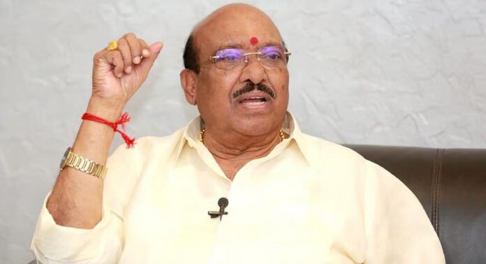 വെള്ളാപ്പള്ളി നടേശനെ തൊട്ടാൽ മുസ്ലീം ലീഗുകാരുടെ കൈ വെട്ടും ; വെല്ലുവിളി പ്രസംഗവുമായി എസ്എൻഡിപി നേതാവ് വെള്ളാപ്പള്ളി നടേശനെ തൊട്ടാൽ മുസ്ലീം ലീഗുകാരുടെ കൈ വെട്ടും ; വെല്ലുവിളി പ്രസംഗവുമായി എസ്എൻഡിപി നേതാവ്