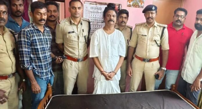 ‘കെ ജി എഫ് സ്വാമി’ക്കെതിരെ ഒരു കേസ് കൂടി , ഇത്തവണ 2,19,140 രൂപയുടെ തട്ടിപ്പ് ‘കെ ജി എഫ് സ്വാമി’ക്കെതിരെ ഒരു കേസ് കൂടി , ഇത്തവണ 2,19,140 രൂപയുടെ തട്ടിപ്പ്