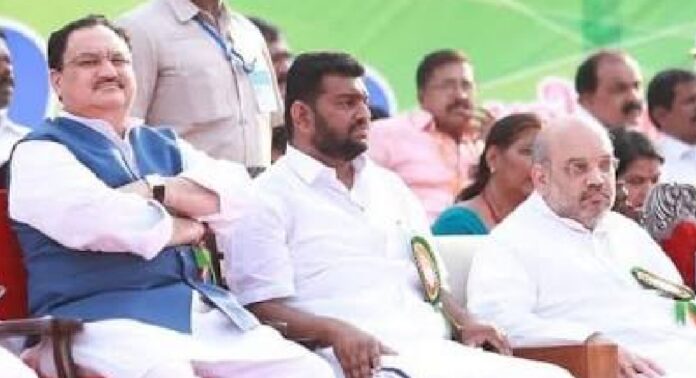 റബർ ബോർഡിന്റെ തലപ്പത്ത് രാഷ്ട്രീയ നിയമനം , ബിജെപി നേതാവ് എൻ ഹരിയെ ചെയർമാനാക്കി ഉത്തരവിറക്കി കേന്ദ്ര സർക്കാർ റബർ ബോർഡിന്റെ തലപ്പത്ത് രാഷ്ട്രീയ നിയമനം , ബിജെപി നേതാവ് എൻ ഹരിയെ ചെയർമാനാക്കി ഉത്തരവിറക്കി കേന്ദ്ര സർക്കാർ