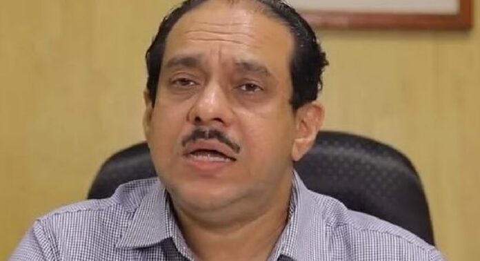 500 കോടിയുടെ കശുവണ്ടി അഴിമതിക്കേസിൽ ബജറ്റ് തിരക്കെന്ന് ഐഎഎസ് ഉദ്യോഗസ്ഥൻ ; വിട്ടുവീഴ്ചയില്ലാതെ ഹൈക്കോടതി 500 കോടിയുടെ കശുവണ്ടി അഴിമതിക്കേസിൽ ബജറ്റ് തിരക്കെന്ന് ഐഎഎസ് ഉദ്യോഗസ്ഥൻ ; വിട്ടുവീഴ്ചയില്ലാതെ ഹൈക്കോടതി