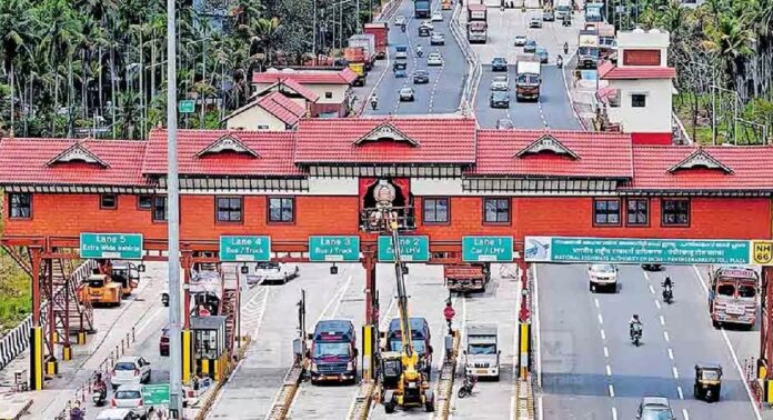 ടോൾ കൊടുക്കാതെ ബൈപ്പാസ് കടന്നാൽ കേസും പിഴയും ; വാഹന നമ്പർ പോലീസിന് കൈമാറിത്തുടങ്ങി ടോൾ കൊടുക്കാതെ ബൈപ്പാസ് കടന്നാൽ കേസും പിഴയും ; വാഹന നമ്പർ പോലീസിന് കൈമാറിത്തുടങ്ങി