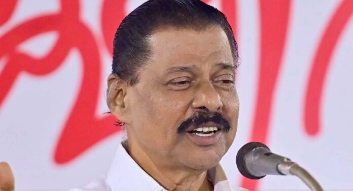 പാർട്ടി വെറുതെ പിബി ചേരാനും കമ്മിറ്റി ചേരാനും ഉള്ളതല്ലെന്ന് എംവി ഗോവിന്ദൻ പാർട്ടി വെറുതെ പിബി ചേരാനും കമ്മിറ്റി ചേരാനും ഉള്ളതല്ലെന്ന് എംവി ഗോവിന്ദൻ