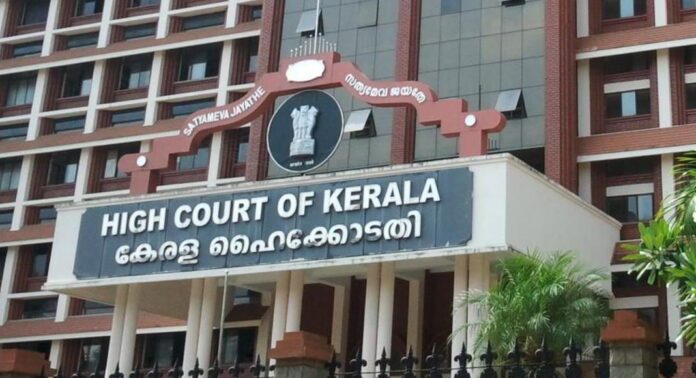 നടിയെ ആക്രമിച്ച കേസ് : മെമ്മറി കാർഡ് കേസിലെ പുനരന്വേഷണ ഹർജി ഇന്ന് പരിഗണിക്കും നടിയെ ആക്രമിച്ച കേസ് : മെമ്മറി കാർഡ് കേസിലെ പുനരന്വേഷണ ഹർജി ഇന്ന് പരിഗണിക്കും