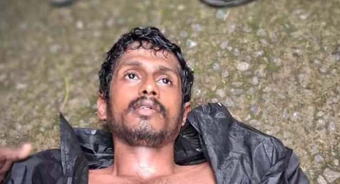 ചെങ്ങന്നൂർ മുൻസിഫ് കോടതിയിൽ വനിതാ മുൻസിഫിന് നേരെ ആക്രമണം ; രണ്ട് ജീവനക്കാർക്ക് പരിക്ക് , പ്രതി പിടിയിൽ ചെങ്ങന്നൂർ മുൻസിഫ് കോടതിയിൽ വനിതാ മുൻസിഫിന് നേരെ ആക്രമണം ; രണ്ട് ജീവനക്കാർക്ക് പരിക്ക് , പ്രതി പിടിയിൽ