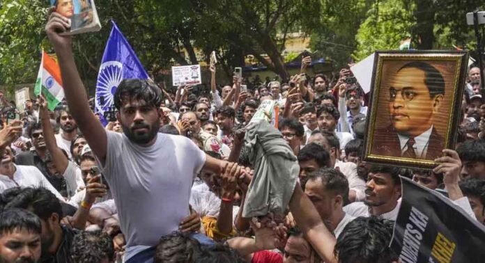 കോക്രോച്ച് ജനത പാർട്ടിയുടെ രണ്ടാം ഘട്ട പ്രക്ഷോഭം ഇന്ന് കോക്രോച്ച് ജനത പാർട്ടിയുടെ രണ്ടാം ഘട്ട പ്രക്ഷോഭം ഇന്ന്