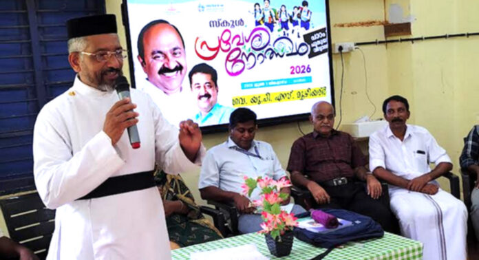 മൂഴിയാർ സ്കൂളിന് തുണയായി ഇക്കൊല്ലവും നല്ല ശമര്യാക്കാരെത്തി മൂഴിയാർ സ്കൂളിന് തുണയായി ഇക്കൊല്ലവും നല്ല ശമര്യാക്കാരെത്തി