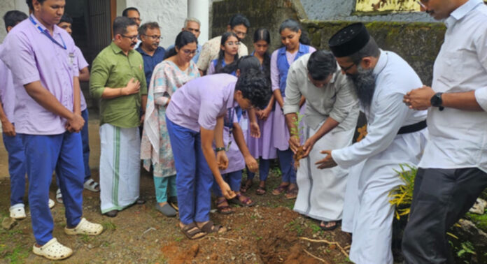 അട്ടച്ചാക്കൽ സെന്റ് ജോർജ്ജ് സ്കൂളില് പരിസ്ഥിതി ദിനാചരണവും വൃക്ഷത്തൈ നട്ടുപിടിപ്പിക്കലും നടത്തി അട്ടച്ചാക്കൽ സെന്റ് ജോർജ്ജ് സ്കൂളില് പരിസ്ഥിതി ദിനാചരണവും വൃക്ഷത്തൈ നട്ടുപിടിപ്പിക്കലും നടത്തി