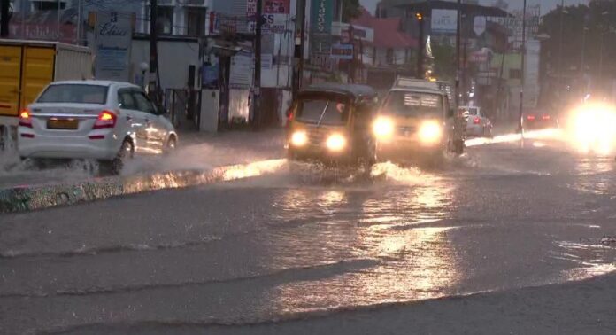 തിരുവനന്തപുരത്തെ വെള്ളക്കെട്ട് : ജലവിഭവകുപ്പ് മന്ത്രി വിളിച്ച ഉന്നത തലയോഗം ഇന്ന് തിരുവനന്തപുരത്തെ വെള്ളക്കെട്ട് : ജലവിഭവകുപ്പ് മന്ത്രി വിളിച്ച ഉന്നത തലയോഗം ഇന്ന്