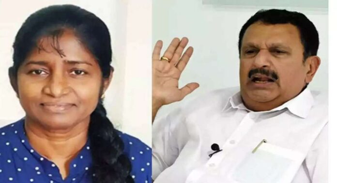 ആരോഗ്യ വകുപ്പ് ഡയറക്ടർ ഡോ. റീനയുടെ സ്ഥലംമാറ്റ ഉത്തരവ് സ്റ്റേ ചെയ്ത ട്രിബ്യൂണൽ വിധിക്കെതിരെ സർക്കാർ നൽകിയ അപ്പീലിൽ ഹൈക്കോടതി നാളെ വിധി പറയും ആരോഗ്യ വകുപ്പ് ഡയറക്ടർ ഡോ. റീനയുടെ സ്ഥലംമാറ്റ ഉത്തരവ് സ്റ്റേ ചെയ്ത ട്രിബ്യൂണൽ വിധിക്കെതിരെ സർക്കാർ നൽകിയ അപ്പീലിൽ ഹൈക്കോടതി നാളെ വിധി പറയും