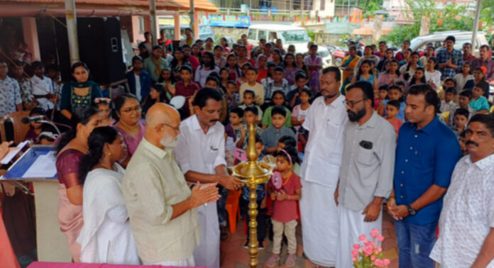 കോന്നി ഗ്രാമപഞ്ചായത്ത് തല സ്കൂൾ പ്രവേശനോത്സവം കോന്നി താഴം ഗവണ്മെന്റ് യു.പി സ്കൂളിൽ നടന്നു കോന്നി ഗ്രാമപഞ്ചായത്ത് തല സ്കൂൾ പ്രവേശനോത്സവം കോന്നി താഴം ഗവണ്മെന്റ് യു.പി സ്കൂളിൽ നടന്നു