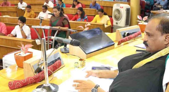 സിപിഎം പിന്തുണയില്ല ; തിരുവനന്തപുരം കോർപറേഷനിലെ ‘അവിശ്വാസ’ നീക്കത്തിൽ നിന്ന് പിന്മാറി യുഡിഎഫ് സിപിഎം പിന്തുണയില്ല ; തിരുവനന്തപുരം കോർപറേഷനിലെ ‘അവിശ്വാസ’ നീക്കത്തിൽ നിന്ന് പിന്മാറി യുഡിഎഫ്