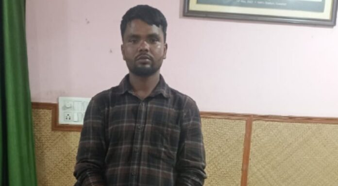 അനാശാസ്യ കേന്ദ്രത്തിലെ കൊലപാതകം; ഒളിവിലായിരുന്ന മുഖ്യപ്രതി പിടിയിൽ അനാശാസ്യ കേന്ദ്രത്തിലെ കൊലപാതകം; ഒളിവിലായിരുന്ന മുഖ്യപ്രതി പിടിയിൽ