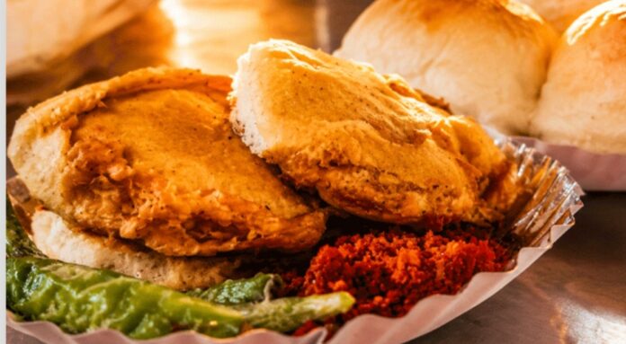 കുട്ടികളുടെ ആരോഗ്യം ലക്ഷ്യമിട്ട് നിർണ്ണായക നീക്കം ; മഹാരാഷ്ട്രയിലെ സ്കൂൾ പരിസരങ്ങളിൽ ജങ്ക് ഫുഡിന് വിലക്ക് കുട്ടികളുടെ ആരോഗ്യം ലക്ഷ്യമിട്ട് നിർണ്ണായക നീക്കം ; മഹാരാഷ്ട്രയിലെ സ്കൂൾ പരിസരങ്ങളിൽ ജങ്ക് ഫുഡിന് വിലക്ക്