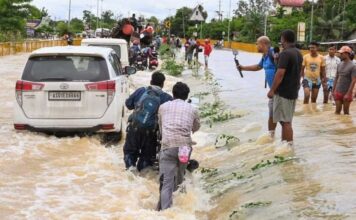 കനത്ത മഴ : നേര്യമംഗലം മുതൽ അടിമാലി വരെ ഗതാഗതം പൂർണമായി നിരോധിച്ചു