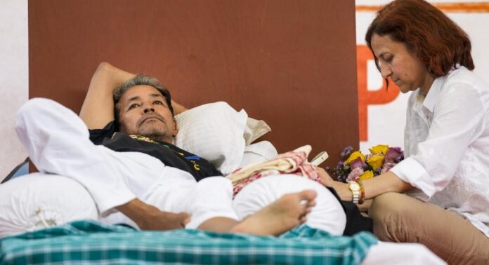 പ്രധാനമന്ത്രിയുടെ വസതിക്ക് മുന്നിൽ കോണ്ഗ്രസ് നടത്തിയ പ്രതിഷേധത്തിനെതിരെ സോനം വാങ്ചുകിൻ്റെ ഭാര്യ പ്രധാനമന്ത്രിയുടെ വസതിക്ക് മുന്നിൽ കോണ്ഗ്രസ് നടത്തിയ പ്രതിഷേധത്തിനെതിരെ സോനം വാങ്ചുകിൻ്റെ ഭാര്യ