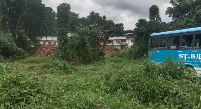റാന്നി ശബരിമല ഇടത്താവള പദ്ധതി അനിശ്ചിതത്വത്തിൽ ; എം.എൽ.എയ്ക്ക് നേരെ പ്രതിഷേധം ശക്തമാകുന്നു റാന്നി ശബരിമല ഇടത്താവള പദ്ധതി അനിശ്ചിതത്വത്തിൽ ; എം.എൽ.എയ്ക്ക് നേരെ പ്രതിഷേധം ശക്തമാകുന്നു