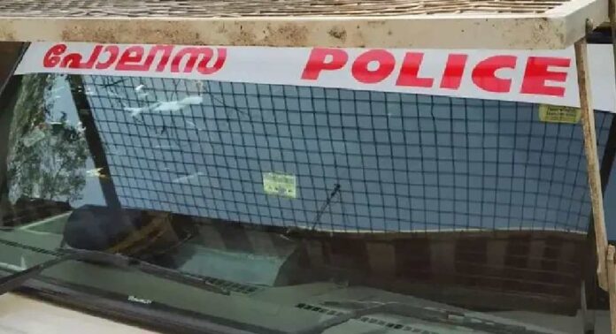 എസ്ഐയുടെ പെപ്പർ സ്പ്രേ പ്രയോഗം ; യുവാവിന് ₹50,000 നഷ്ടപരിഹാരം നൽകാൻ സർക്കാർ എസ്ഐയുടെ പെപ്പർ സ്പ്രേ പ്രയോഗം ; യുവാവിന് ₹50,000 നഷ്ടപരിഹാരം നൽകാൻ സർക്കാർ