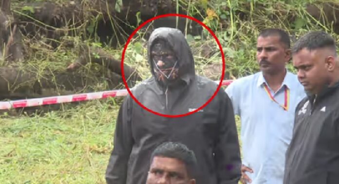 ധർമസ്ഥല കേസ് ; 7005 പേജുള്ള അന്തിമ റിപ്പോർട്ട് കോടതിയിൽ സമർപ്പിച്ച് പ്രത്യേക അന്വേഷണ സംഘം ധർമസ്ഥല കേസ് ; 7005 പേജുള്ള അന്തിമ റിപ്പോർട്ട് കോടതിയിൽ സമർപ്പിച്ച് പ്രത്യേക അന്വേഷണ സംഘം