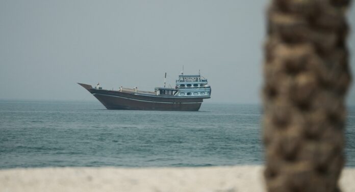 ഷിപ്പിംഗ് കമ്പനികൾക്ക് കർശന നിർദേശം നൽകി കേന്ദ്രസർക്കാർ ഷിപ്പിംഗ് കമ്പനികൾക്ക് കർശന നിർദേശം നൽകി കേന്ദ്രസർക്കാർ